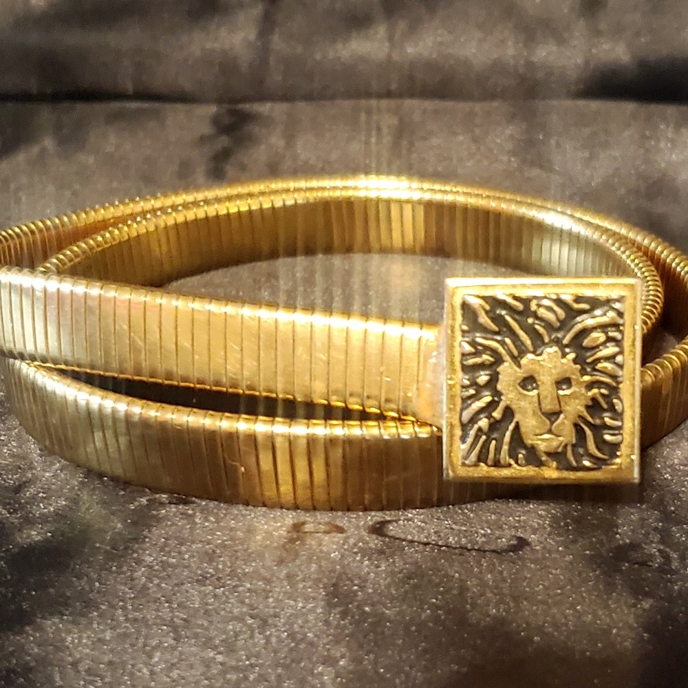 Lion Rare Buckle 27" XS Goldtone Metal Stretch Vintage Snake Head Belt